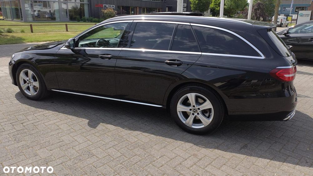 Mercedes-Benz Klasa E 220 d 4Matic 9G-TRONIC Exclusive - 7