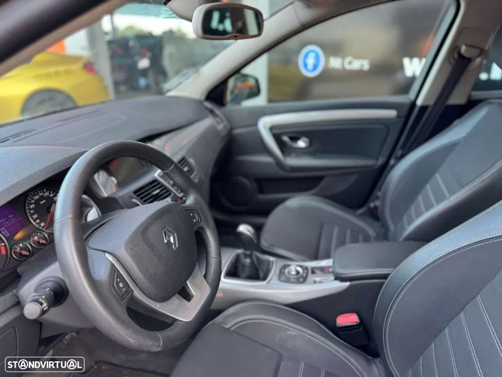 Renault Laguna Break 1.5 dCi SE Black Line - 4