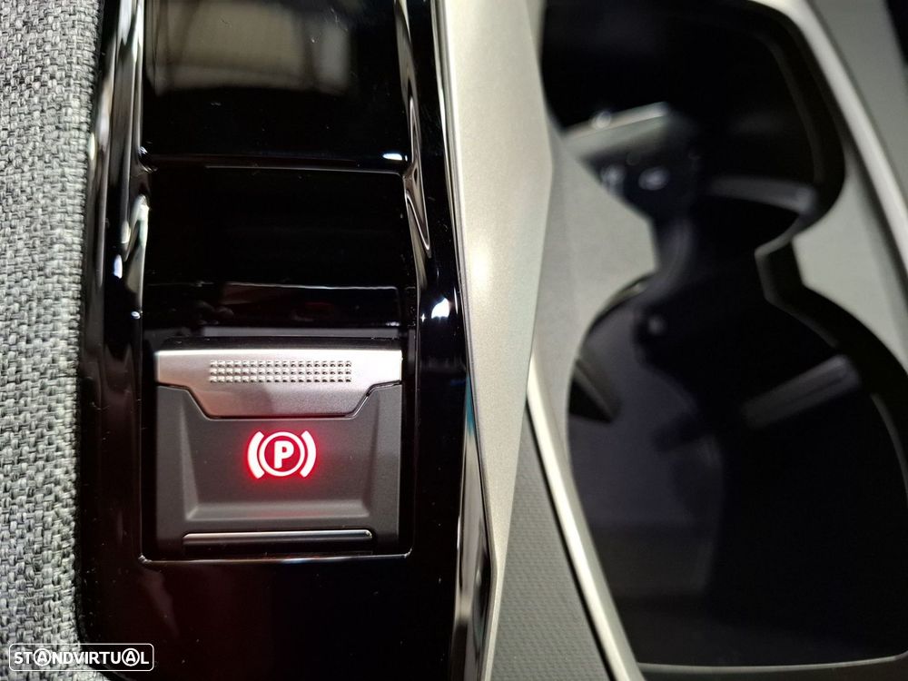 Peugeot E-3008 73 kWh GT - 18