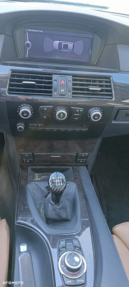 BMW Seria 5 520d Edition Exclusive - 3