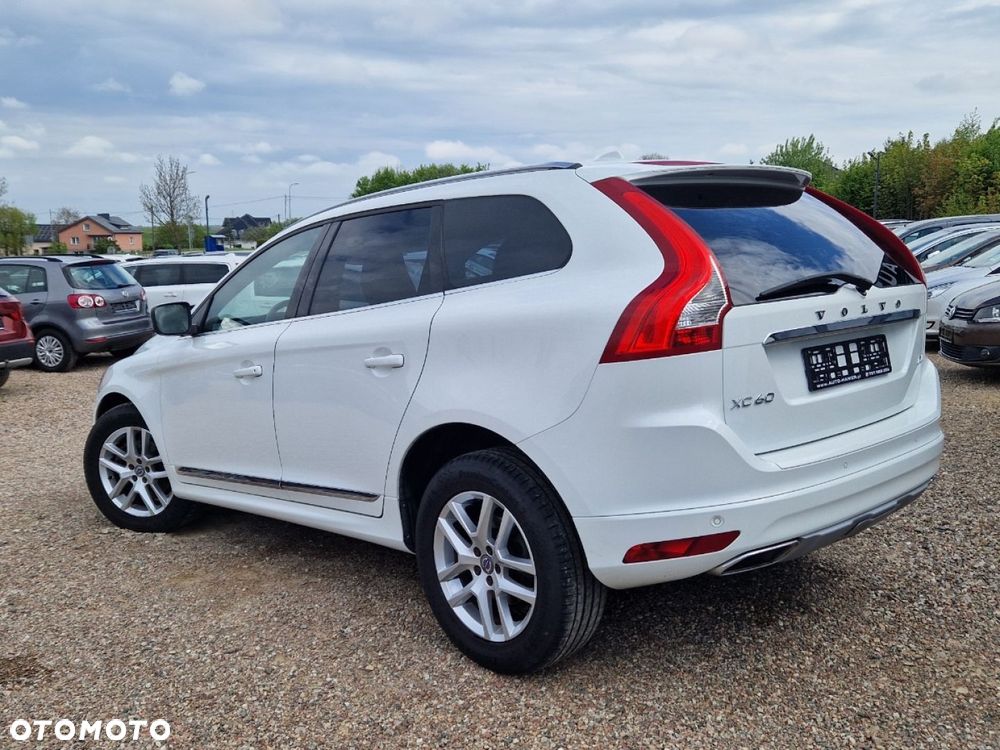 Volvo XC 60 D4 Momentum - 26