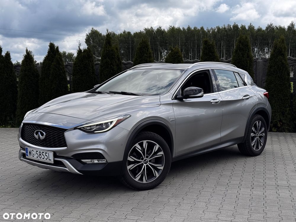 Infiniti QX30 2.0t Premium AWD 7DCT - 3