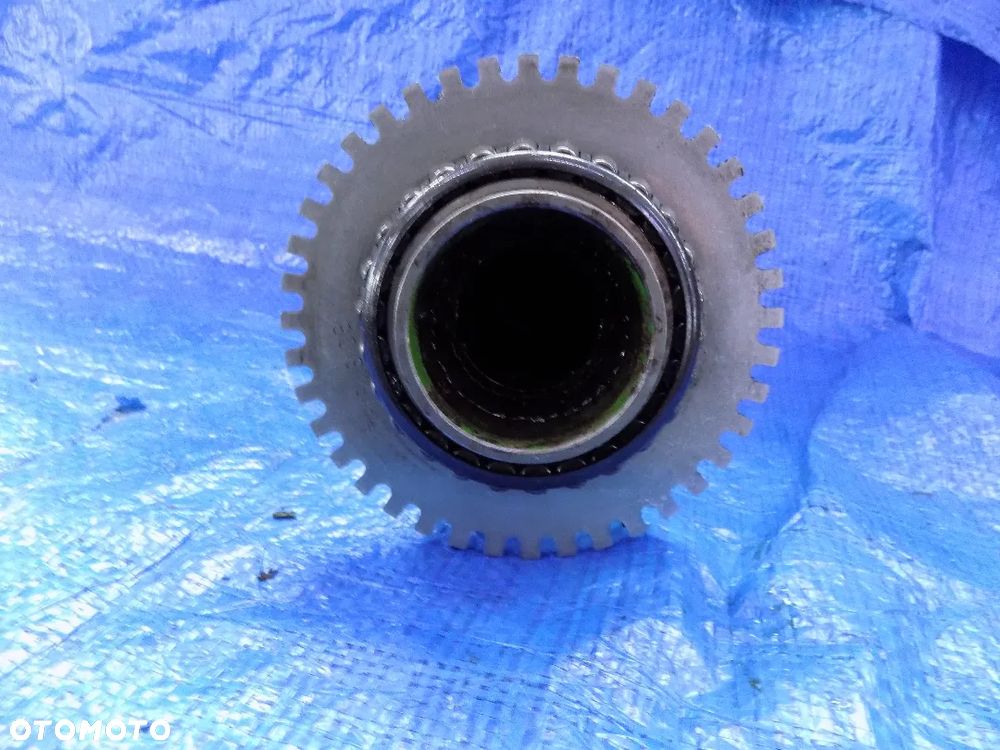 tuleja wałka wom synchronizator l78945 john deere 6300 6100 6200 6400 - 2