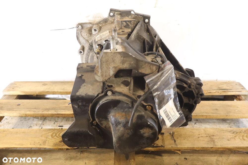 SKRZYNIA BIEGÓW 5 BIEGOWA FORD FIESTA VII MK7 1.25 8A6R-7002-JF - 2