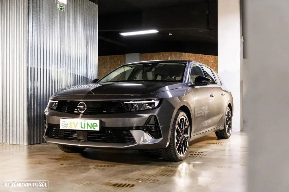 Opel Astra Sports Tourer - 4