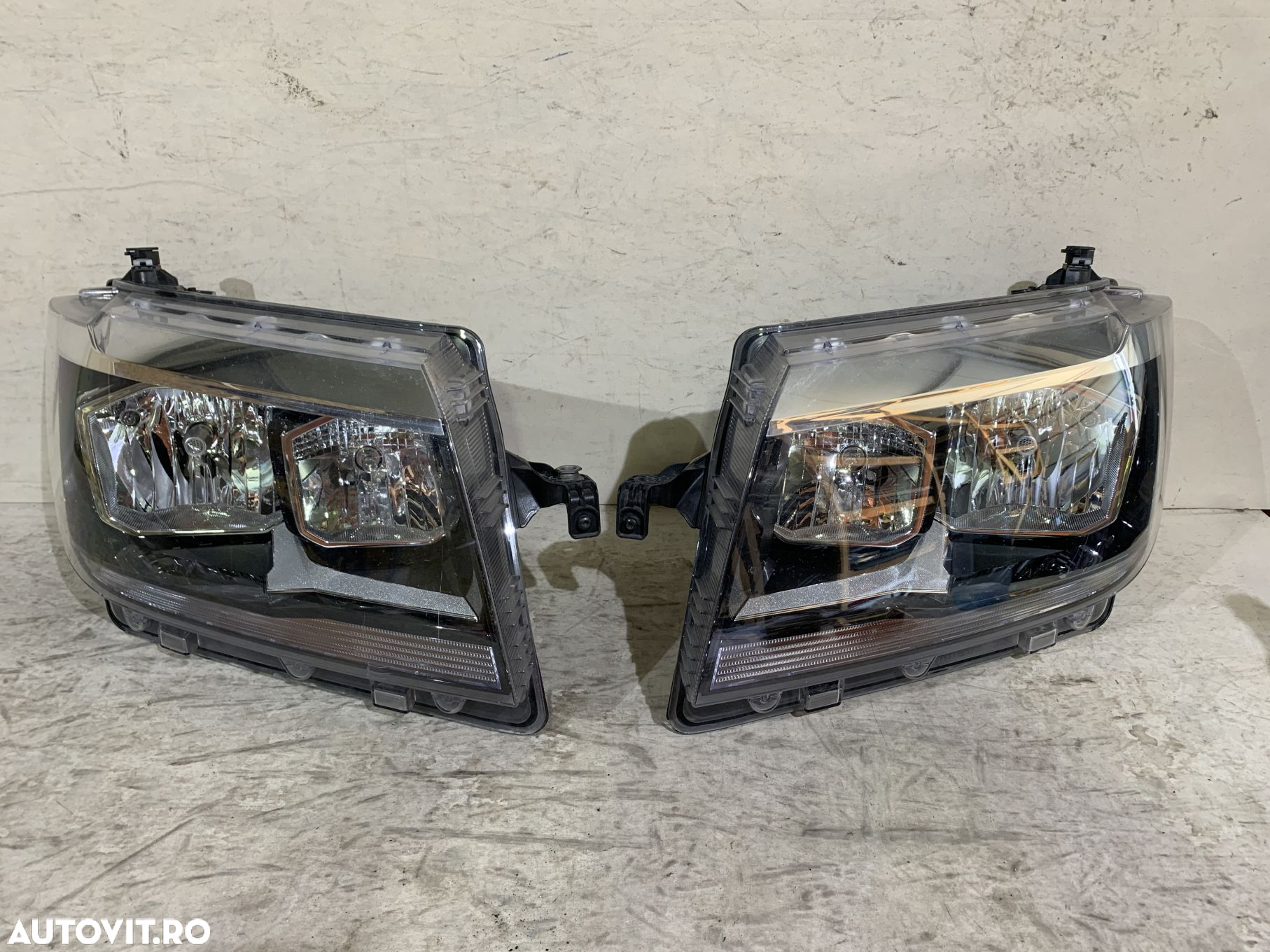 Far dreapta VW Crafter, MAN TGE, 2018, 2019, 2020, 2021, 2022, 2023, cod origine OE 7C1941006 - 2
