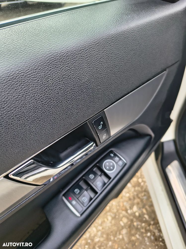 Mercedes-Benz E - 9