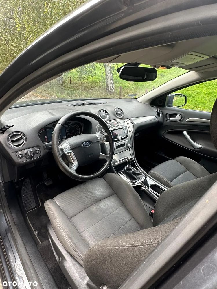 Ford Mondeo 2.0 TDCi Titanium - 24