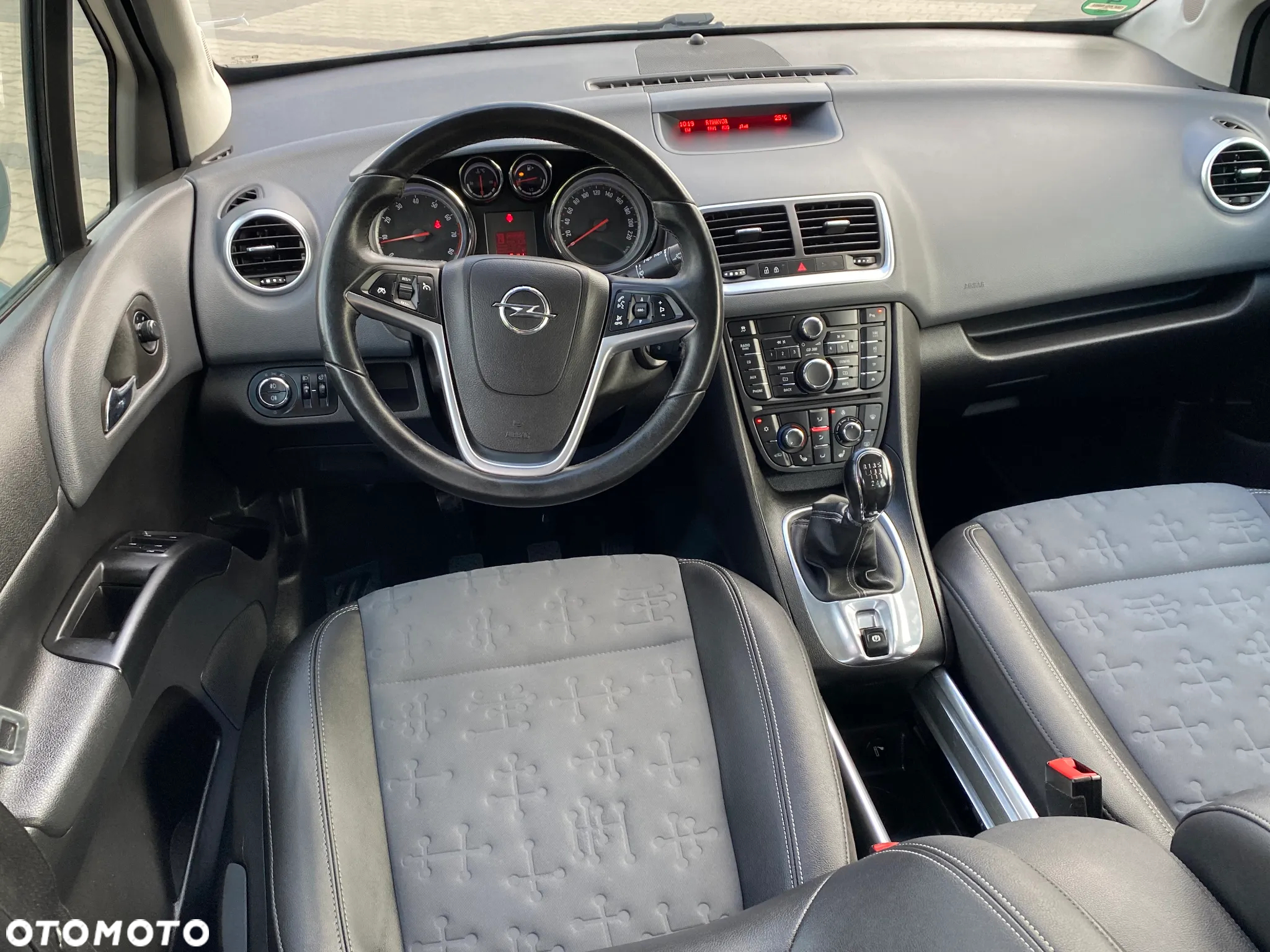 Opel Meriva - 31