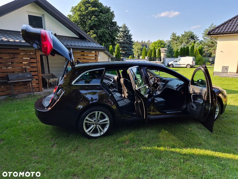 Opel Insignia 2.0 CDTI Cosmo - 11