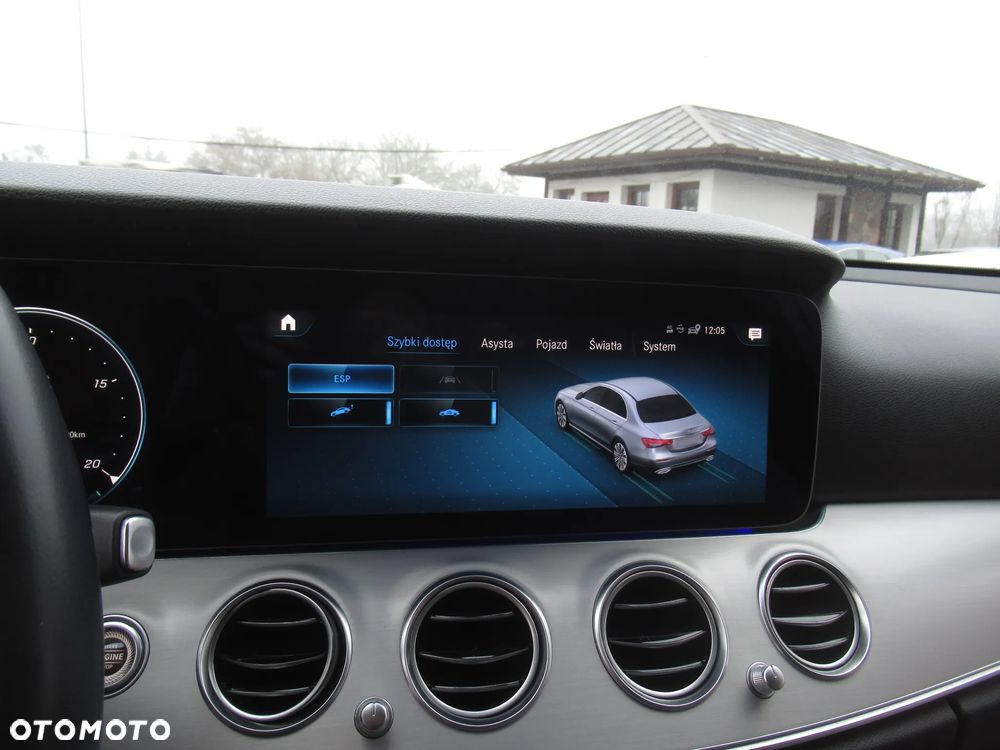 Mercedes-Benz Klasa E 220 d 4-Matic AMG - 21