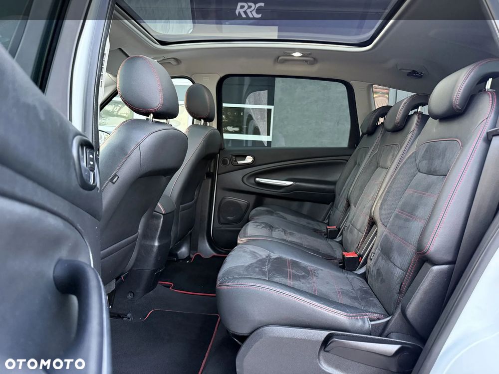 Ford S-Max 2.2 TDCi DPF Titanium - 28