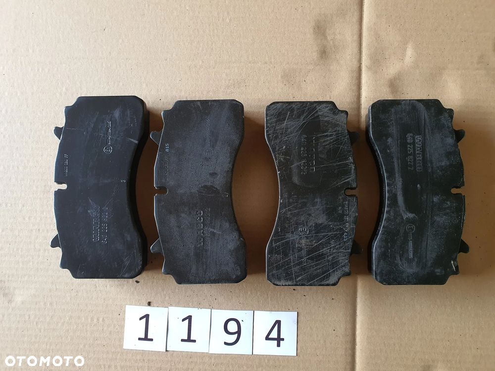 Zestaw klocków hamulcowych WABCO 6402258222 - 10