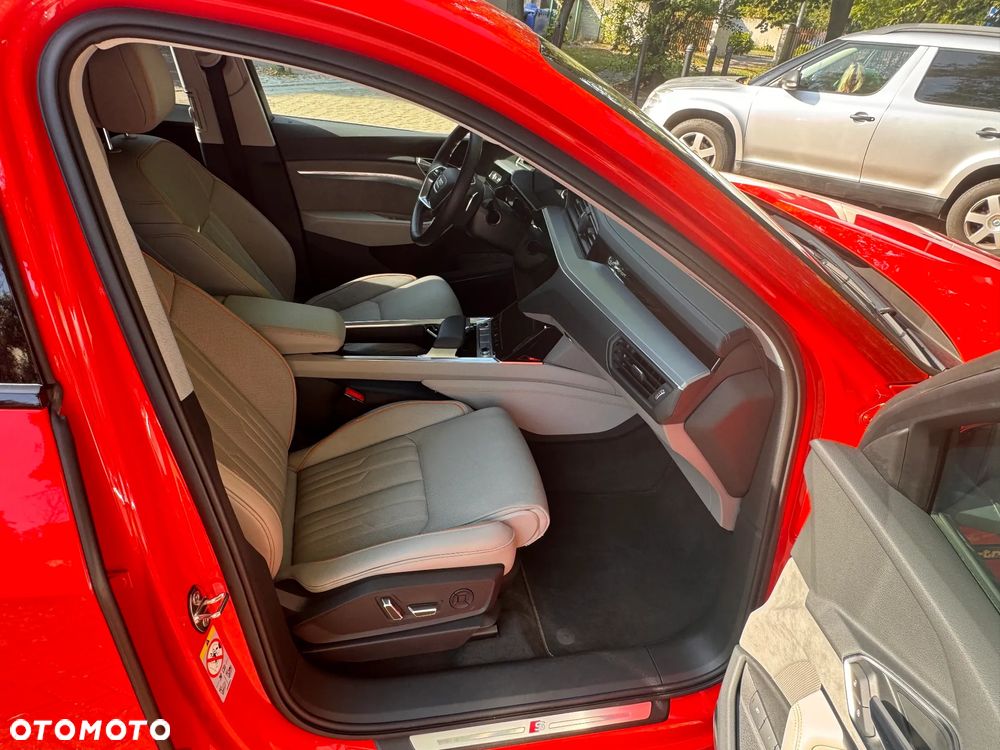 Audi e-tron - 23