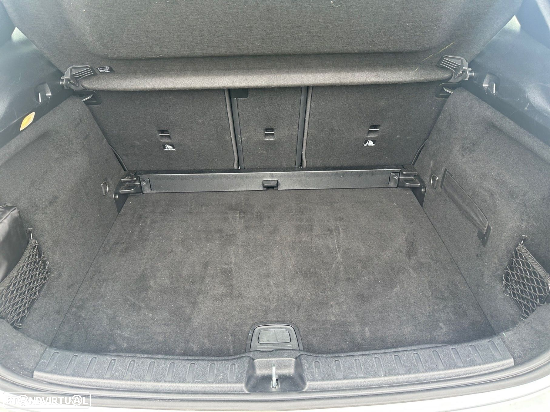 Mercedes-Benz GLA 200 Style - 12