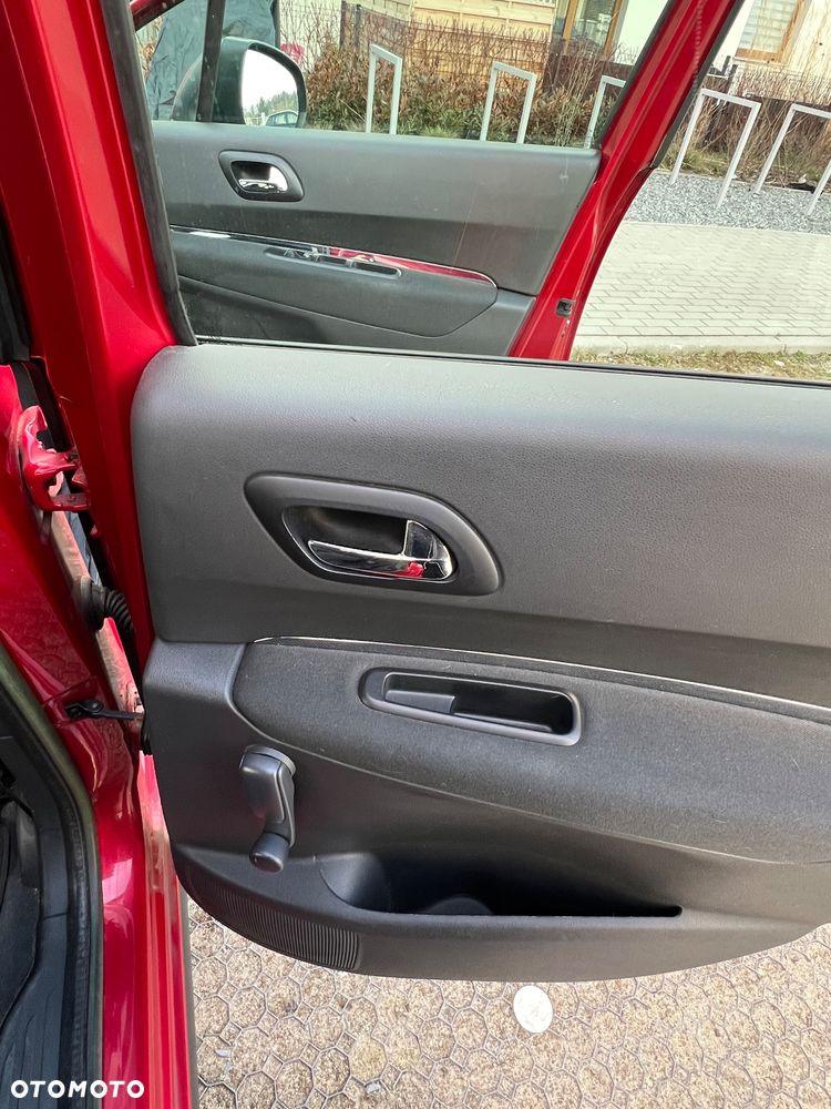 Peugeot 3008 1.6 HDi Trendy - 10