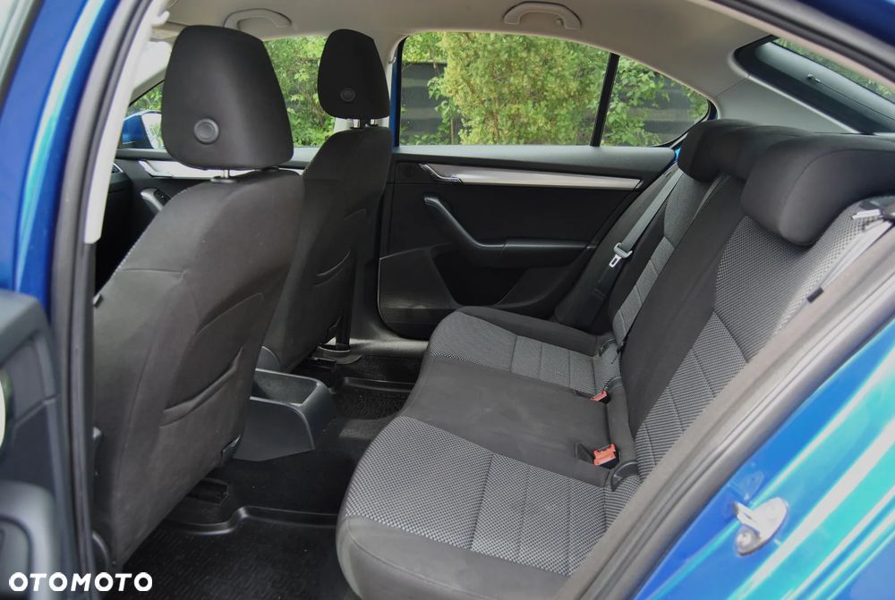 Skoda Octavia 1.4 TSI Ambition - 6