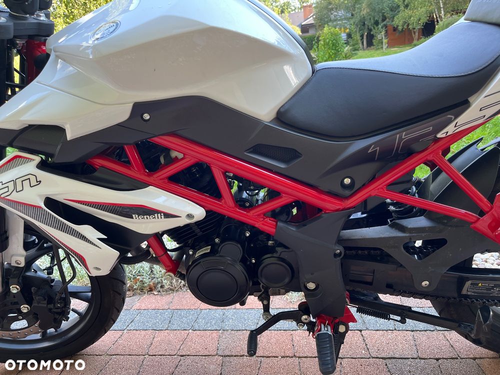 Benelli BN 125 - 13