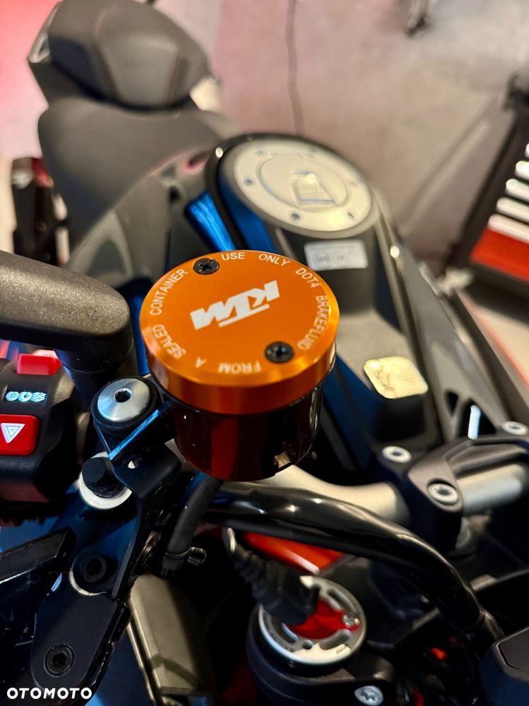 KTM Super Duke - 11