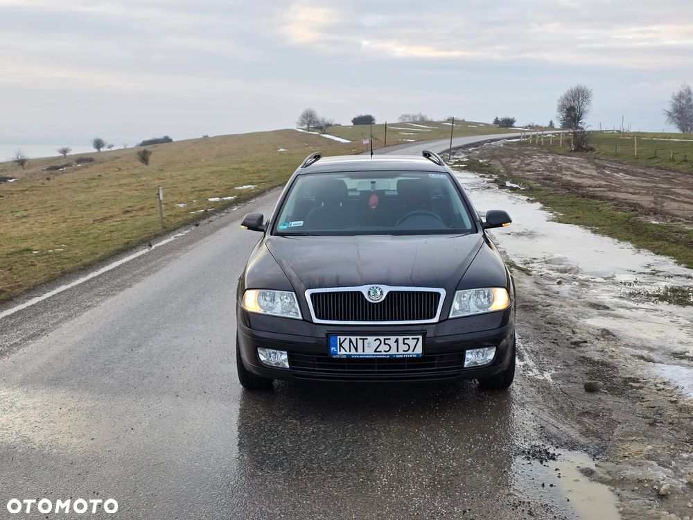 Skoda Octavia 1.6 Ambiente - 3
