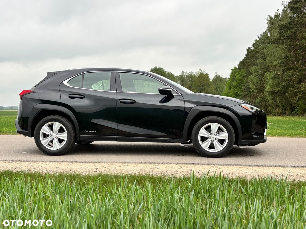 Lexus UX 250h Executive Line - 8