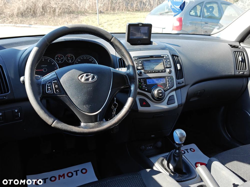 Hyundai i30 1.6 Seasons - 18