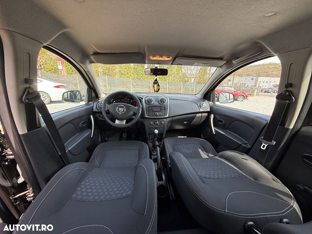 Dacia Logan 0.9 Laureate - 24