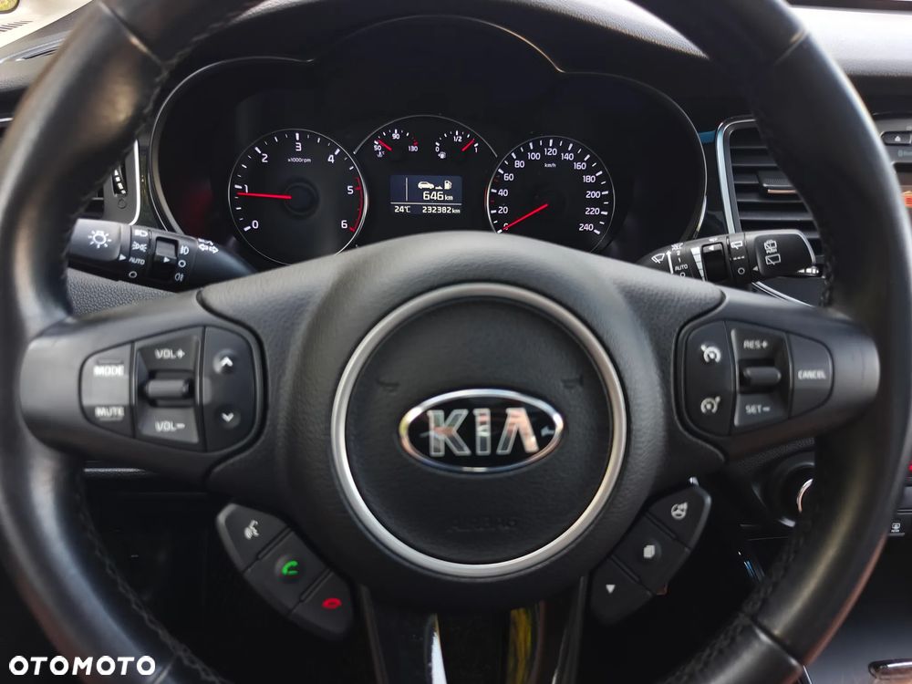 Kia Carens 1.7 CRDi L - 9