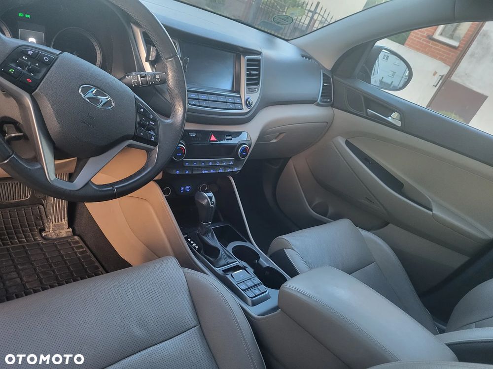 Hyundai Tucson blue 1.7 CRDi 2WD DCT Premium - 7