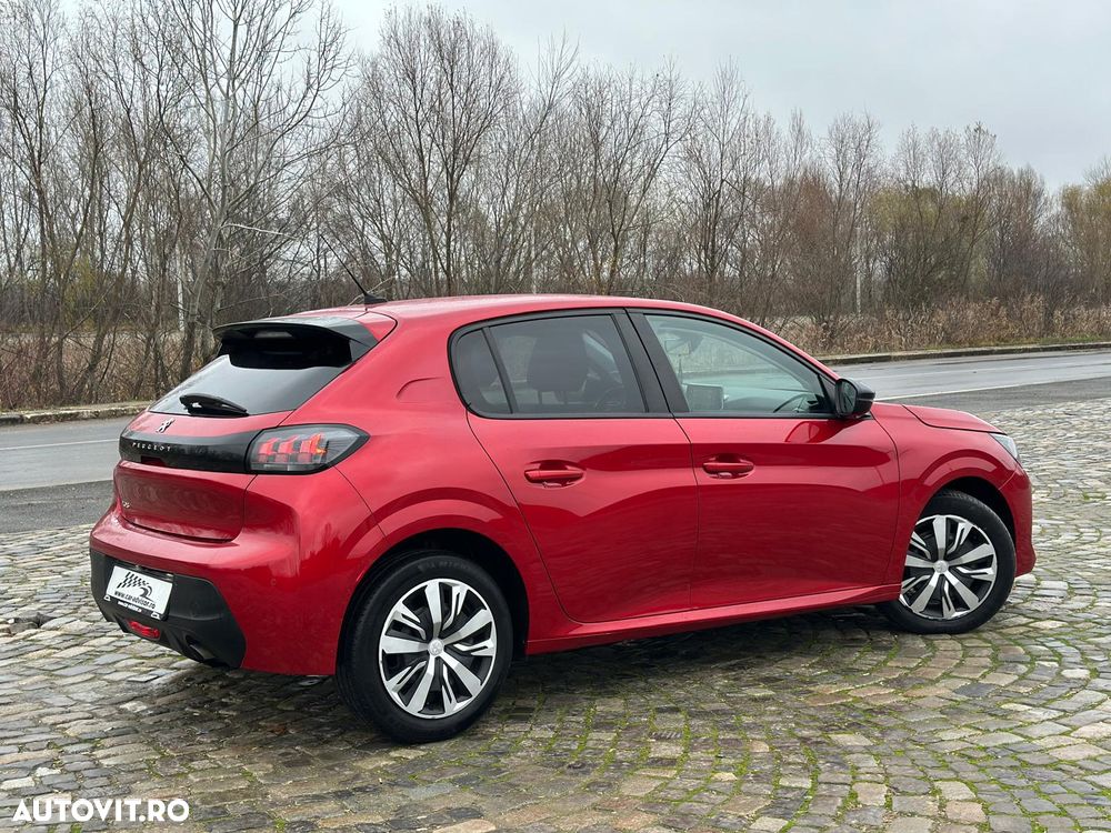 Peugeot 208 1.2 L PureTech STT Allure - 3