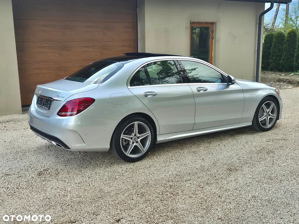 Mercedes-Benz Klasa C 300 7G-TRONIC AMG Line - 3