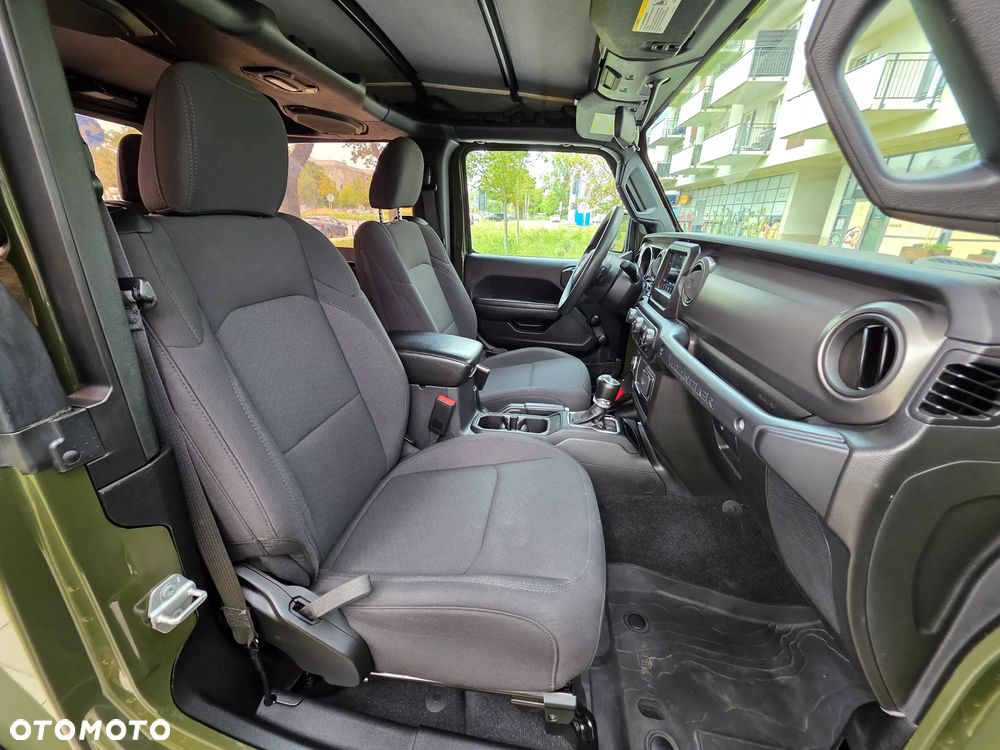Jeep Wrangler - 29