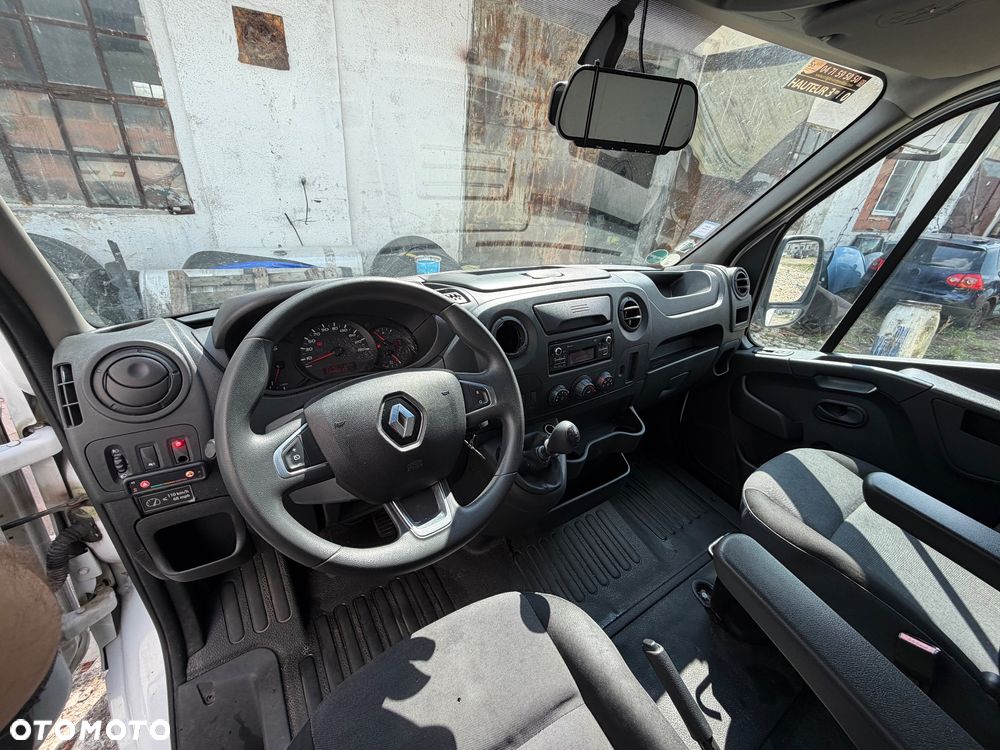 Renault Master - 18