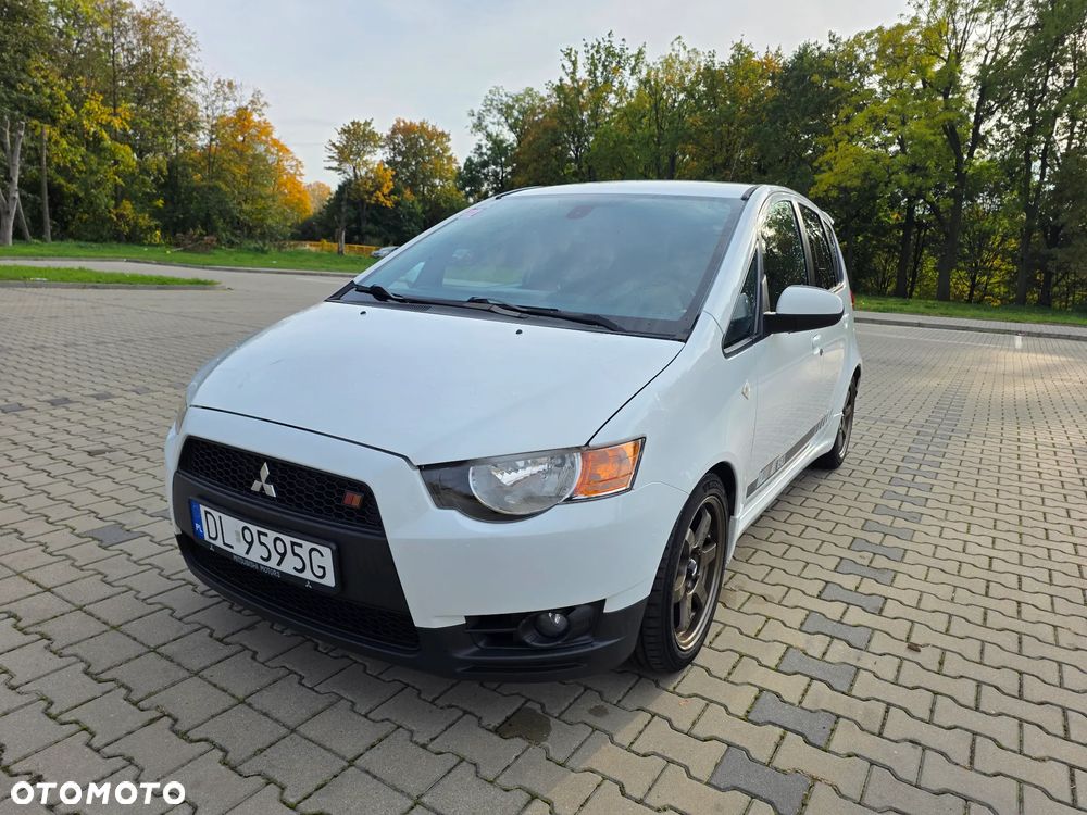Mitsubishi Colt 2011 photo 4