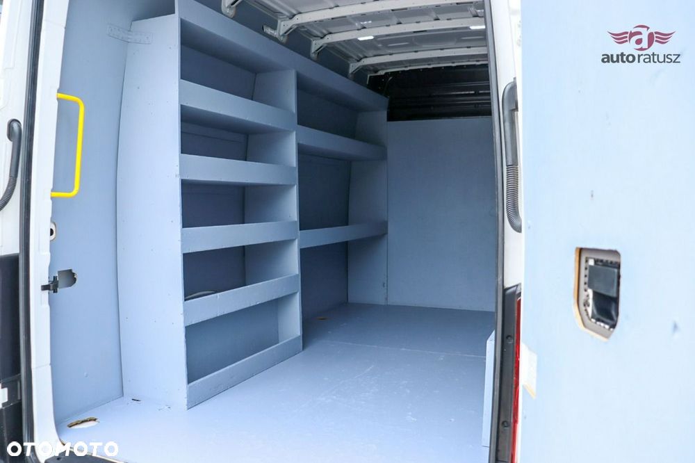 Volkswagen Crafter - 9