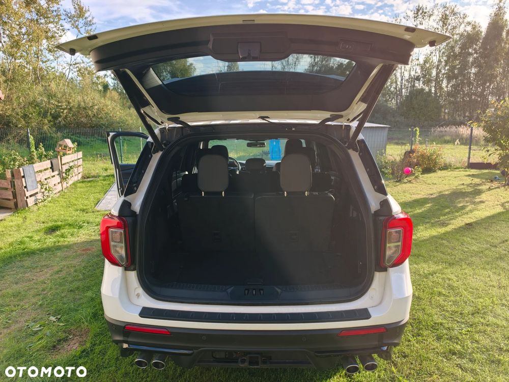 Ford Explorer - 12