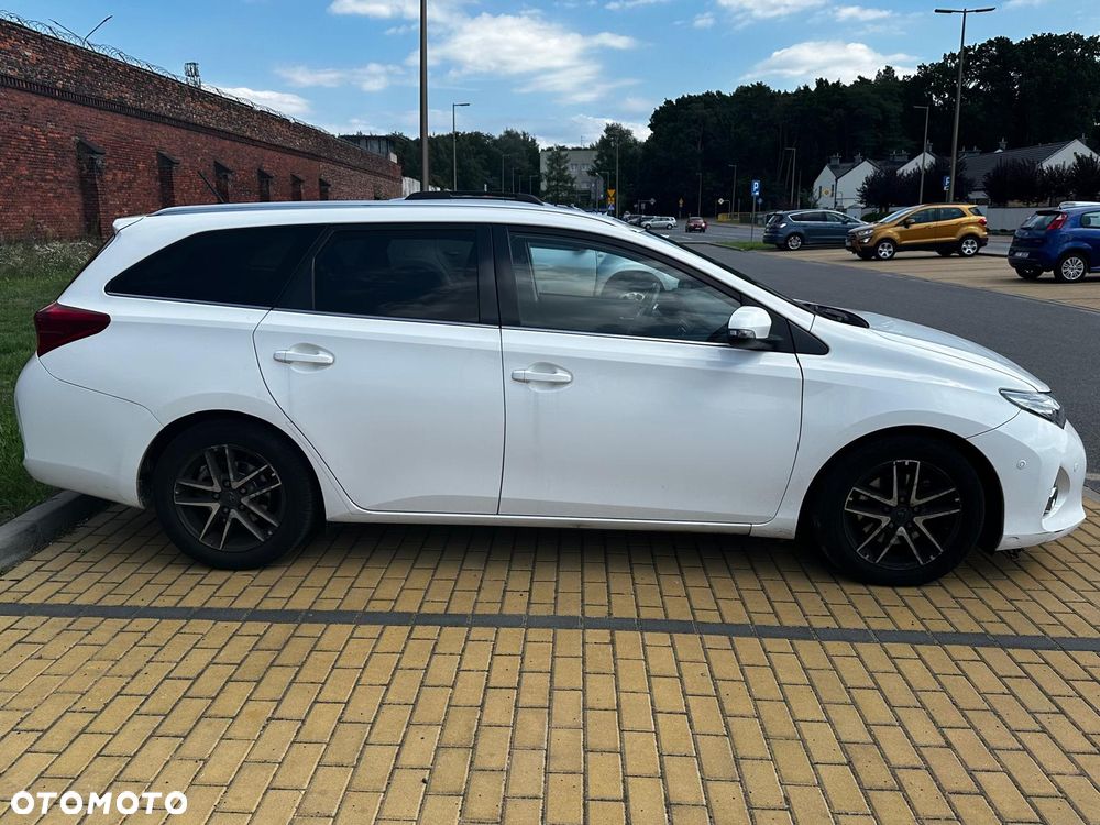 Toyota Auris 2.0 D-4D Comfort - 5