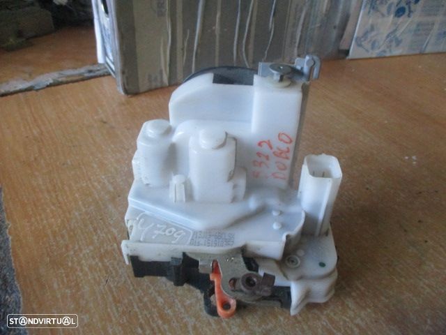 Fecho 51910357 FIAT DOBLO CARGO 2014 1.3 JTD 90CV 5P BRANCO TE 5 PINOS - 1