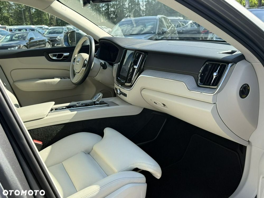 Volvo XC 60 - 23