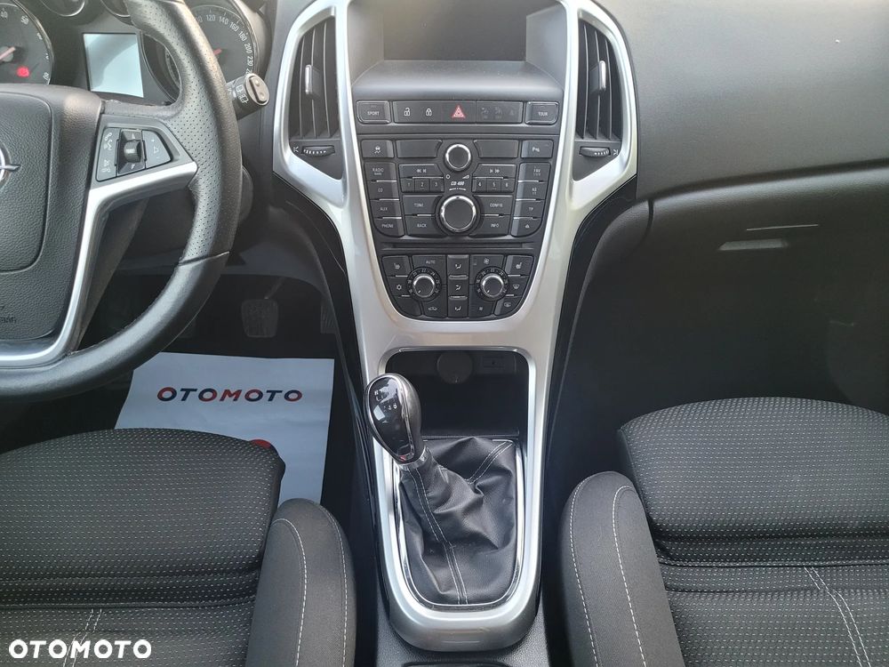 Opel Astra 1.6 Turbo Edition - 16