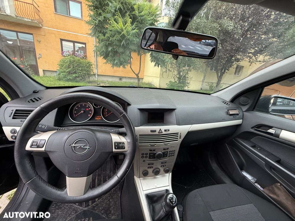 Opel Astra 1.6 Enjoy - 11