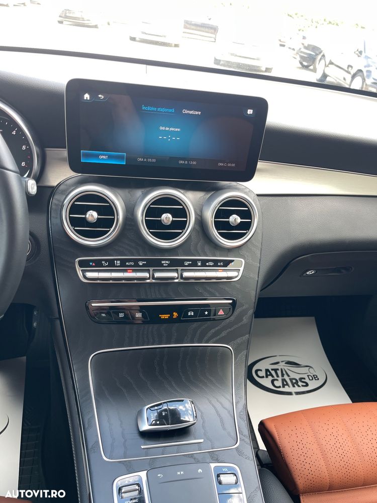 Mercedes-Benz GLC 300 d 4MATIC 9G-TRONIC - 33