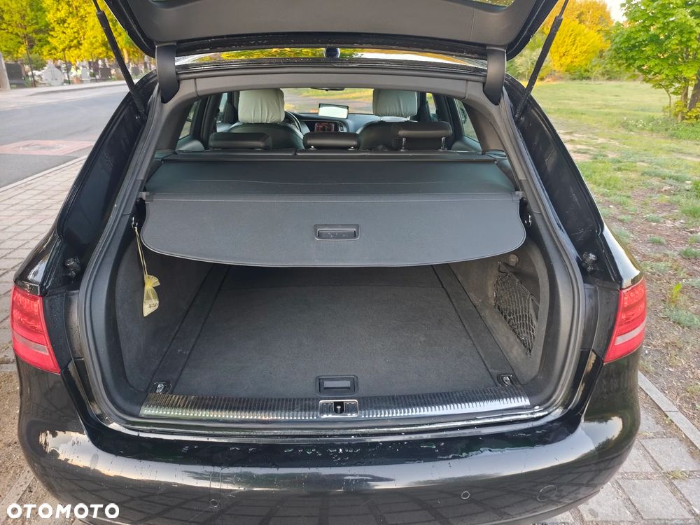 Audi A4 Avant 2.0 TDI DPF S line Sportpaket - 12