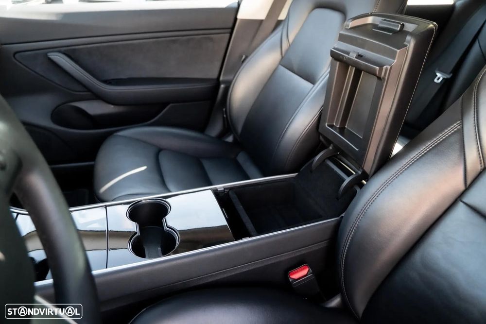 Tesla Model 3 Long-Range Dual Motor AWD - 22
