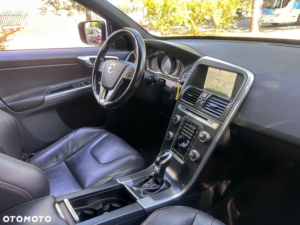 Volvo XC 60 D4 Drive-E Summum - 5