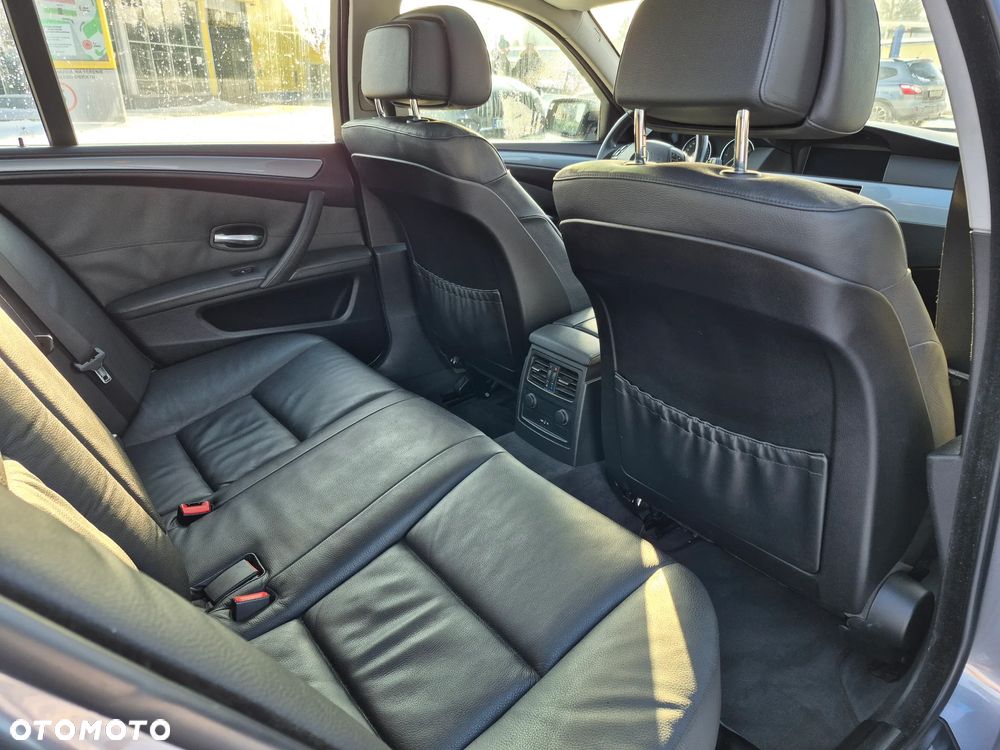 BMW Seria 5 - 16