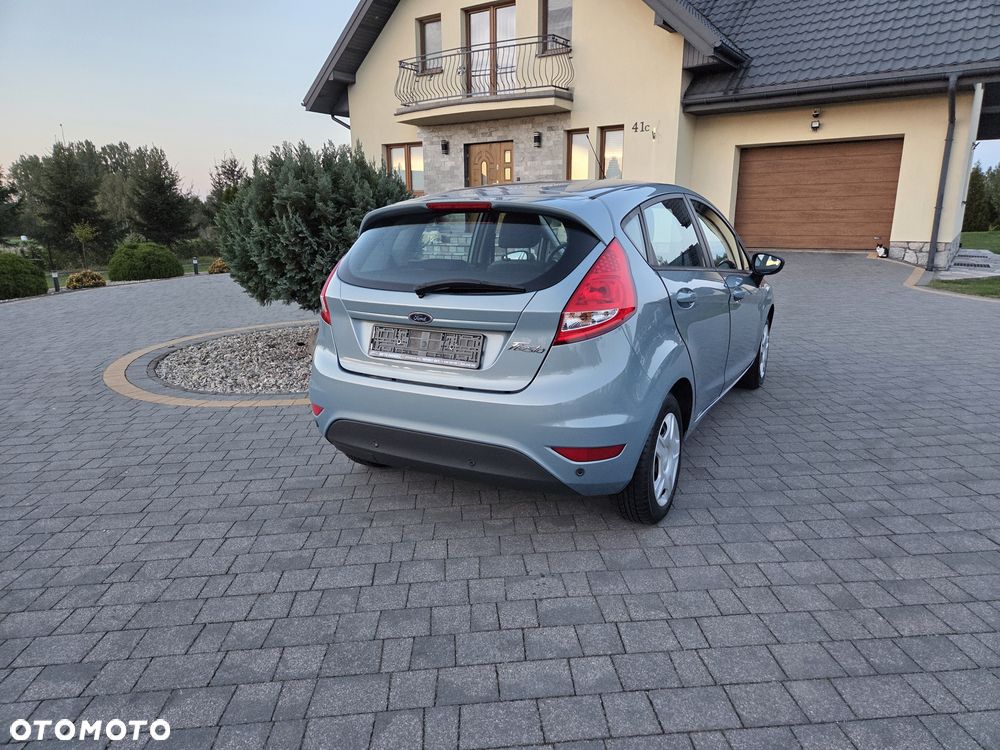 Ford Fiesta - 4