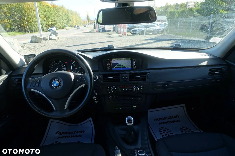 BMW Seria 3 320i Edition Sport - 10