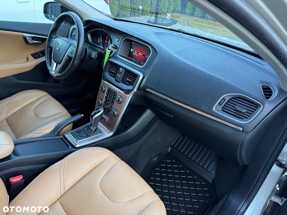 Volvo V40 Cross Country T4 AWD Geartronic Summum - 12