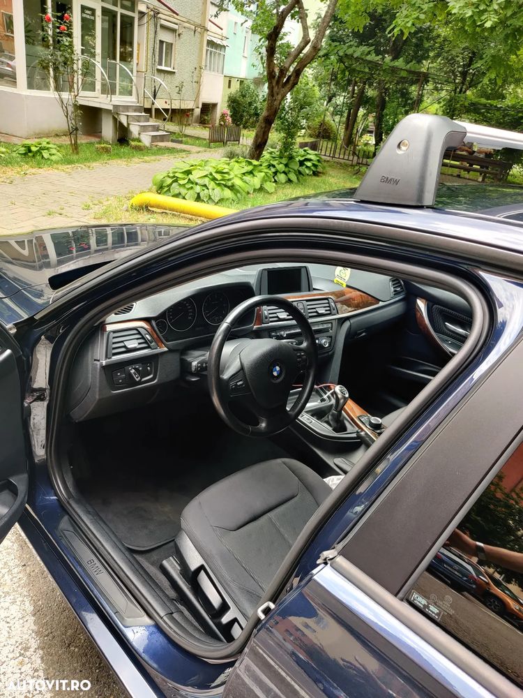 BMW Seria 3 320d xDrive DPF - 4